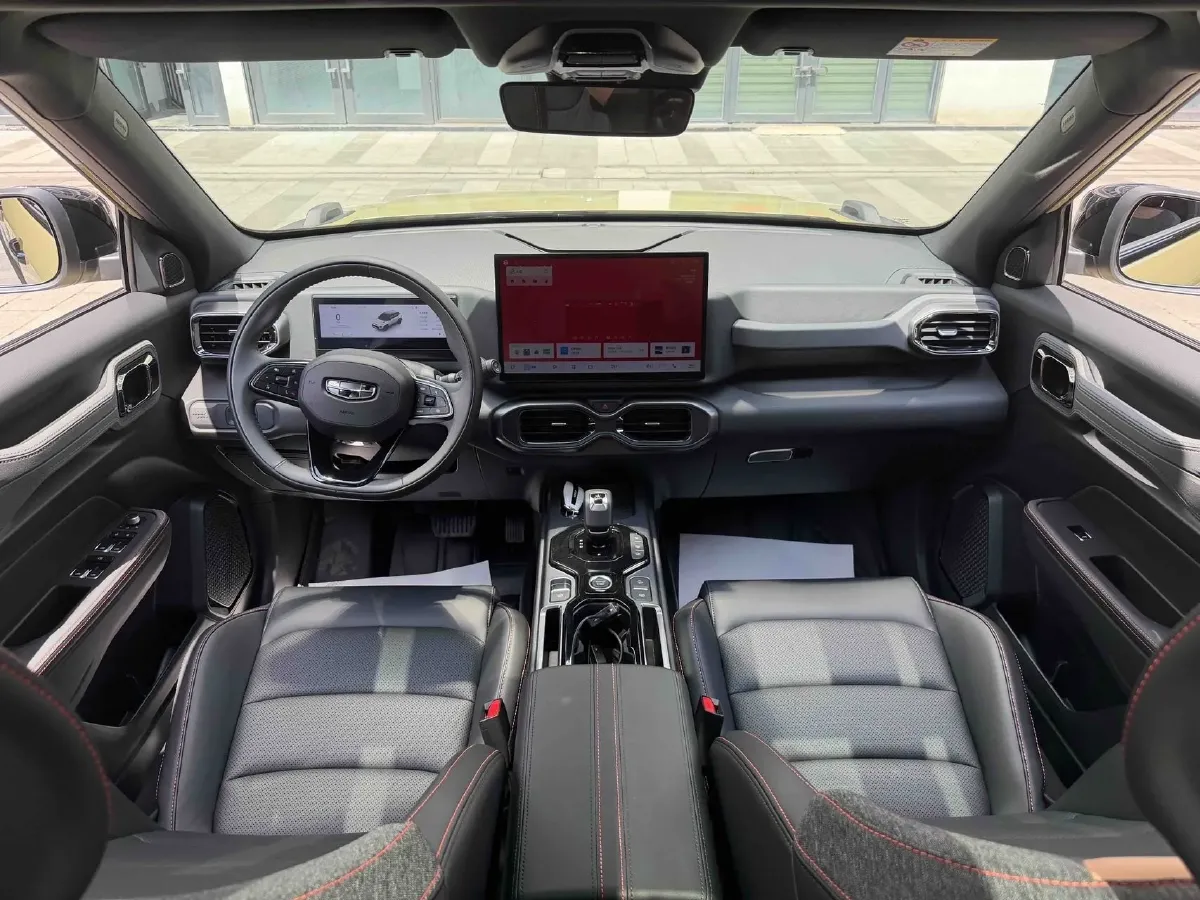 2025 Geely Cowboy 1.5T 181HP L4 7DCT,autocango,china used car exporter,china ev exporter,chinese used car exporter,chinese used ev exporter