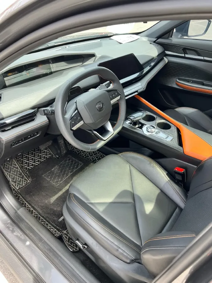 2022 ChangAn UNI-V 1.5T 188HP L4 7DCT,autocango,china used car exporter,china ev exporter,chinese used car exporter,chinese used ev exporter