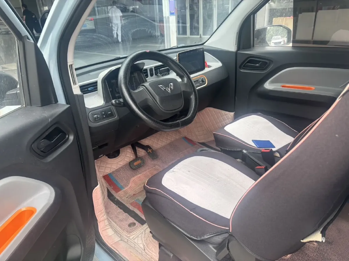 2021 WuLing HongGuang MINI EV BEV 9.3KWH,autocango,china used car exporter,china ev exporter,chinese used car exporter,chinese used ev exporter
