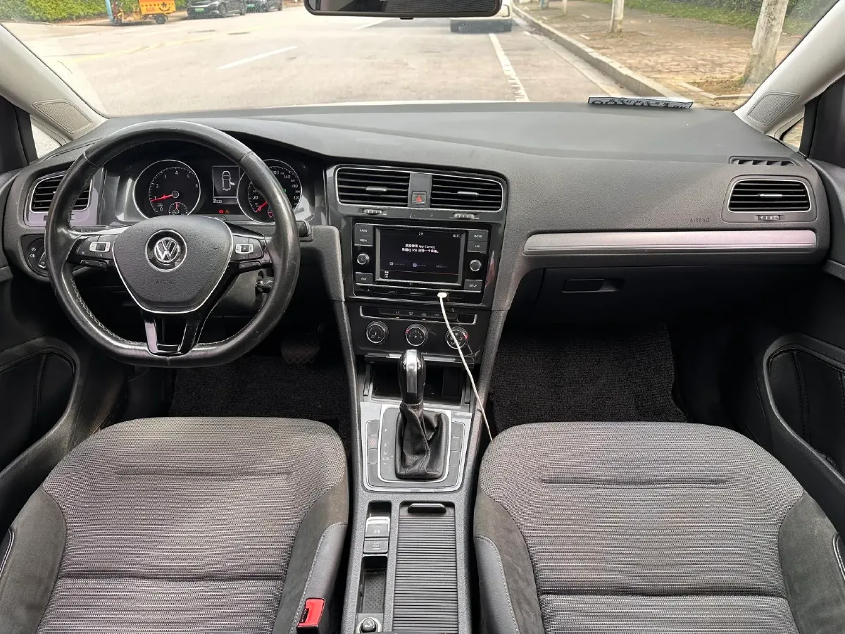 2018 Volkswagen Golf 1.4T 131HP L4 7DCT,autocango,china used car exporter,china ev exporter,chinese used car exporter,chinese used ev exporter