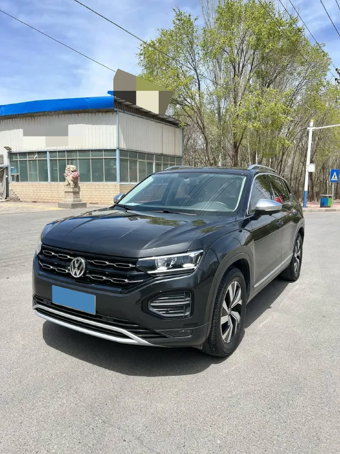 2019 Jeep Cherokee 2.0T 234HP L4 9AT,autocango,china used car exporter,china ev exporter,chinese used car exporter,chinese used ev exporter