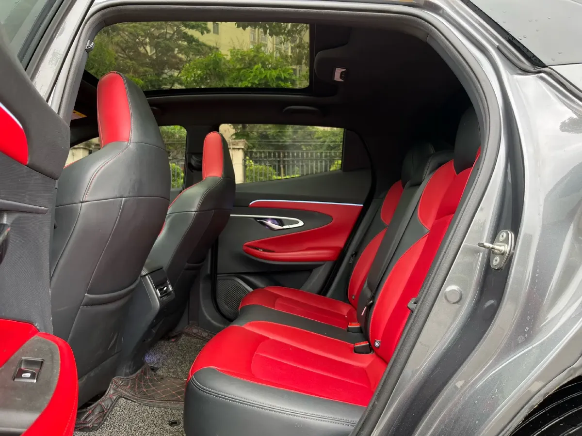 2020 ChangAn UNI-T 1.5T 180HP L4 7DCT,autocango,china used car exporter,china ev exporter,chinese used car exporter,chinese used ev exporter