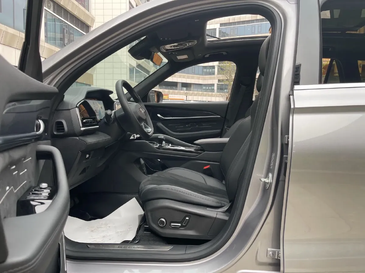 2024 Geely Monjaro 2.0T 238HP L4 8AT,autocango,china used car exporter,china ev exporter,chinese used car exporter,chinese used ev exporter