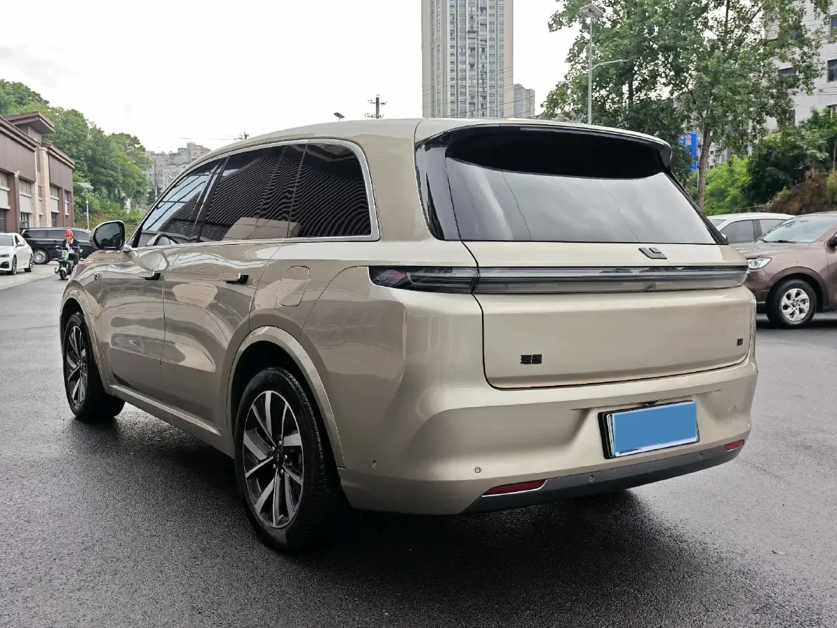 2023 Li L8 Range Extended 154HP REEV 40.9KWH,autocango,china used car exporter,china ev exporter,chinese used car exporter,chinese used ev exporter