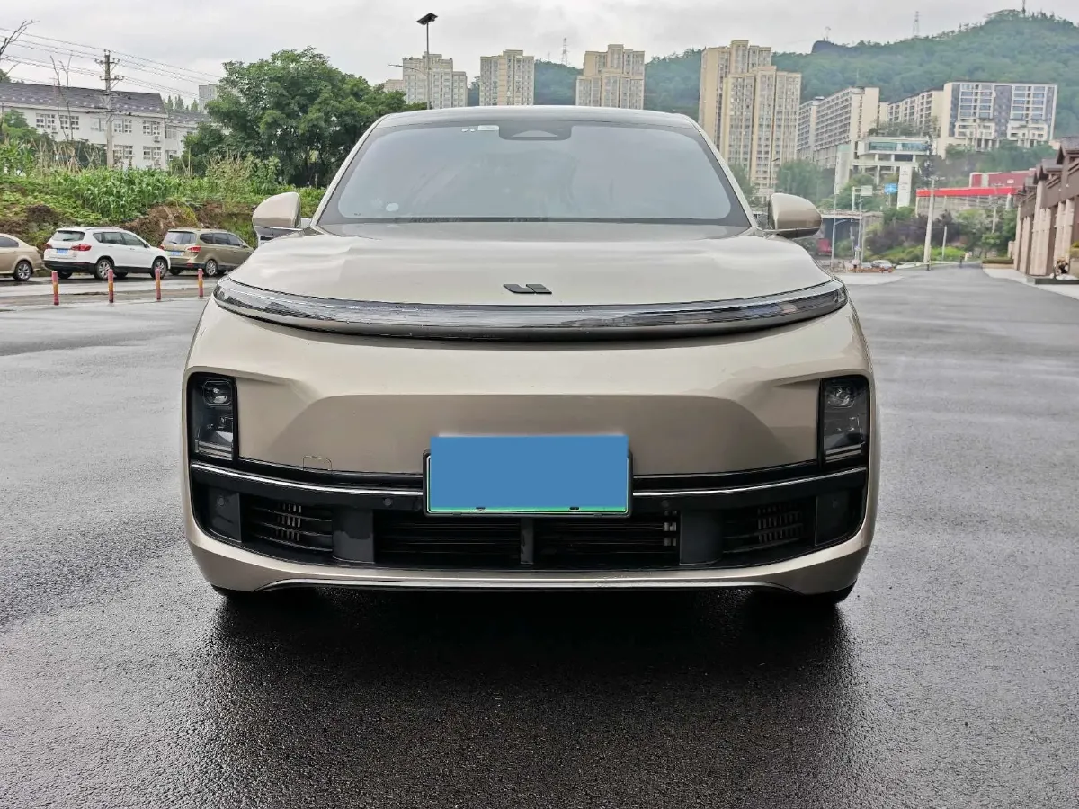 2023 Li L8 Range Extended 154HP REEV 40.9KWH,autocango,china used car exporter,china ev exporter,chinese used car exporter,chinese used ev exporter