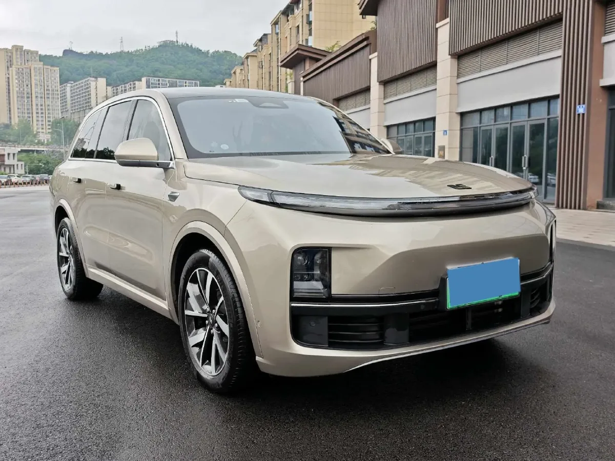 2023 Li L8 Range Extended 154HP REEV 40.9KWH,autocango,china used car exporter,china ev exporter,chinese used car exporter,chinese used ev exporter
