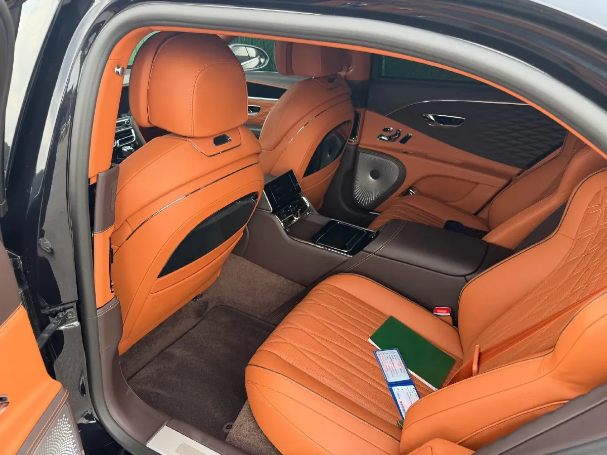 2022 Bentley Flying Spur 2.9T 416HP V6 8DCT PHEV 18KWH,autocango,china used car exporter,china ev exporter,chinese used car exporter,chinese used ev exporter