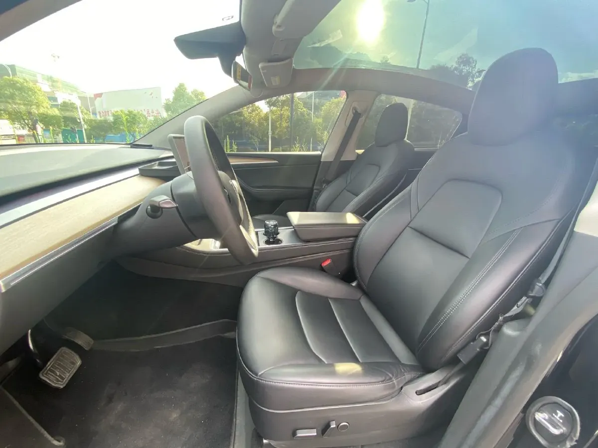 2021 Tesla Model Y BEV 60KWH,autocango,china used car exporter,china ev exporter,chinese used car exporter,chinese used ev exporter
