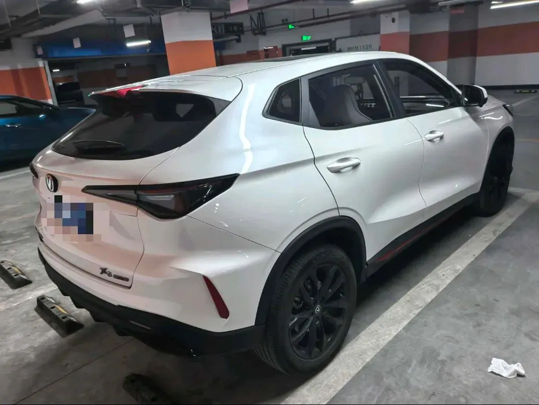 2025 ChangAn X5 PLUS 1.5T 188HP L4 7DCT,autocango,china used car exporter,china ev exporter,chinese used car exporter,chinese used ev exporter
