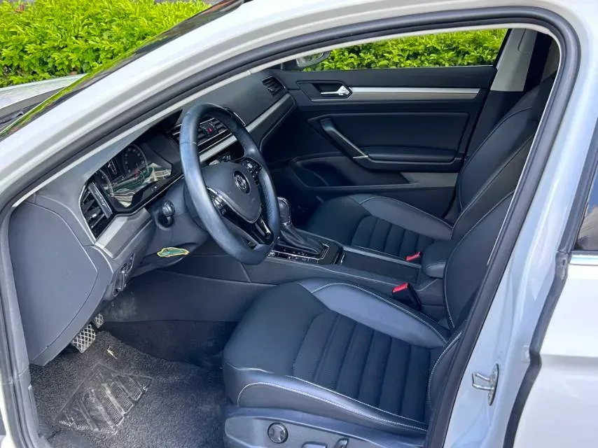 2019 Volkswagen Passat 1.4T 150HP L4 7DCT,autocango,china used car exporter,china ev exporter,chinese used car exporter,chinese used ev exporter
