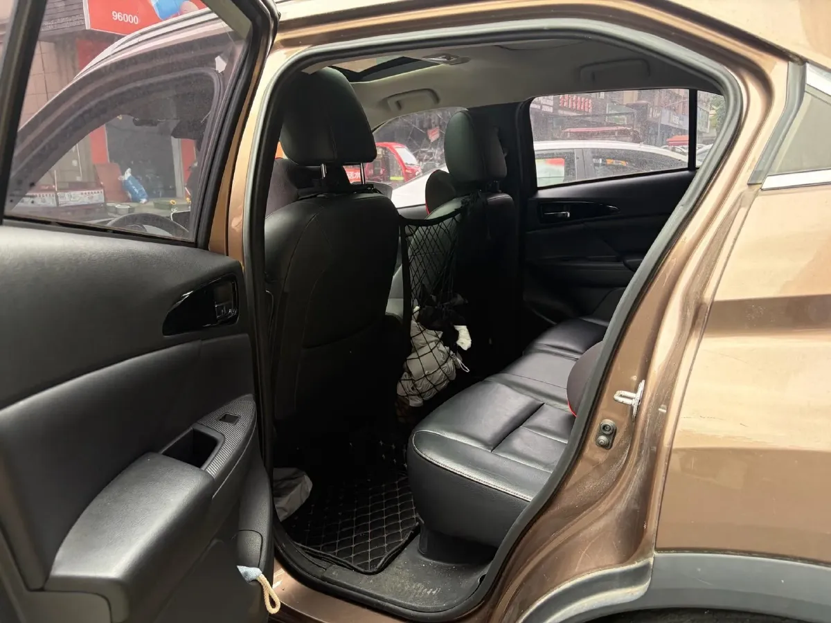 2018 Mitsubishi Eclipse Cross 1.5T 170HP L4 CVT,autocango,china used car exporter,china ev exporter,chinese used car exporter,chinese used ev exporter