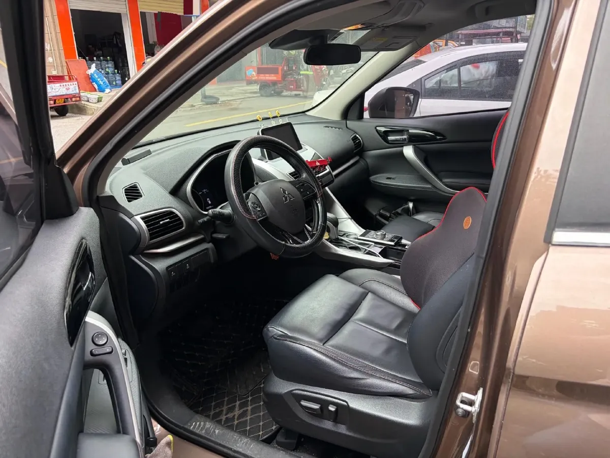 2018 Mitsubishi Eclipse Cross 1.5T 170HP L4 CVT,autocango,china used car exporter,china ev exporter,chinese used car exporter,chinese used ev exporter