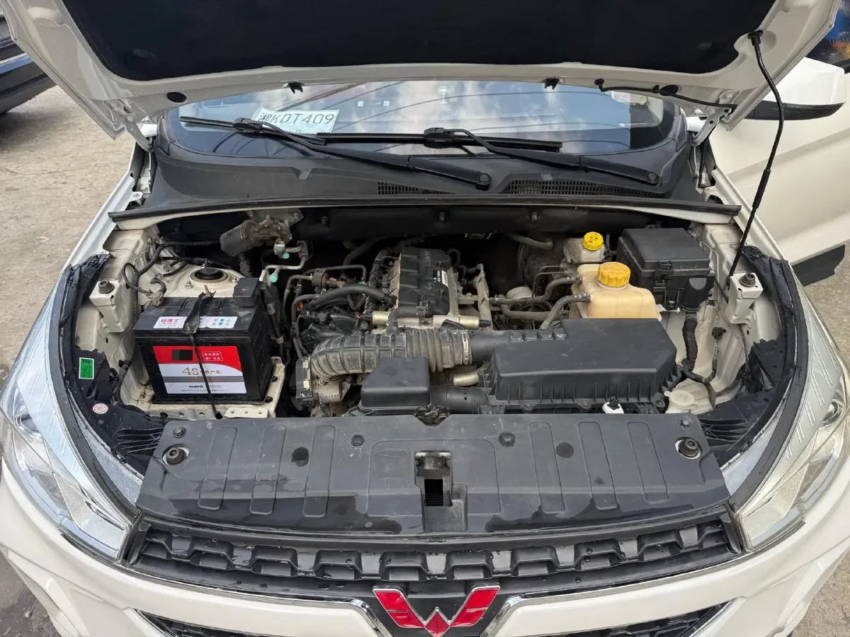 2018 WuLing HongGuang S3 1.5L 112HP L4 6MT,autocango,china used car exporter,china ev exporter,chinese used car exporter,chinese used ev exporter