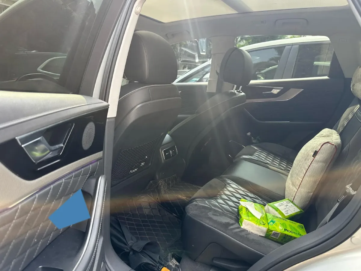 2019 HongQi HS5 2.0T 224HP L4 6AT,autocango,china used car exporter,china ev exporter,chinese used car exporter,chinese used ev exporter
