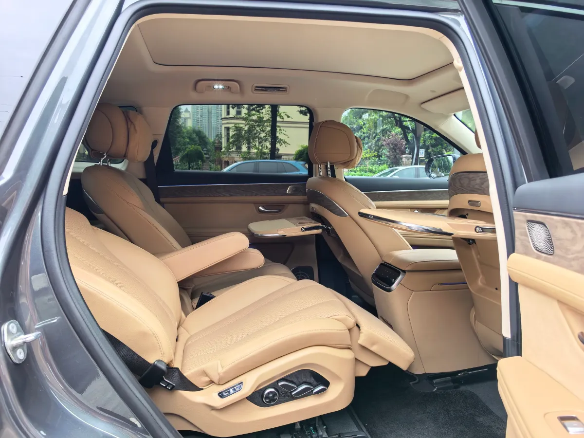 2022 Volvo S60 2.0T 197HP L4 8AT,autocango,china used car exporter,china ev exporter,chinese used car exporter,chinese used ev exporter