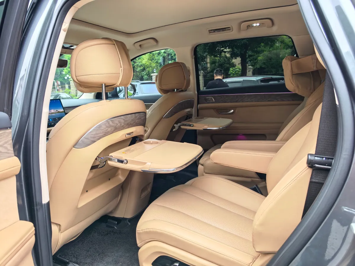 2022 Volvo S60 2.0T 197HP L4 8AT,autocango,china used car exporter,china ev exporter,chinese used car exporter,chinese used ev exporter