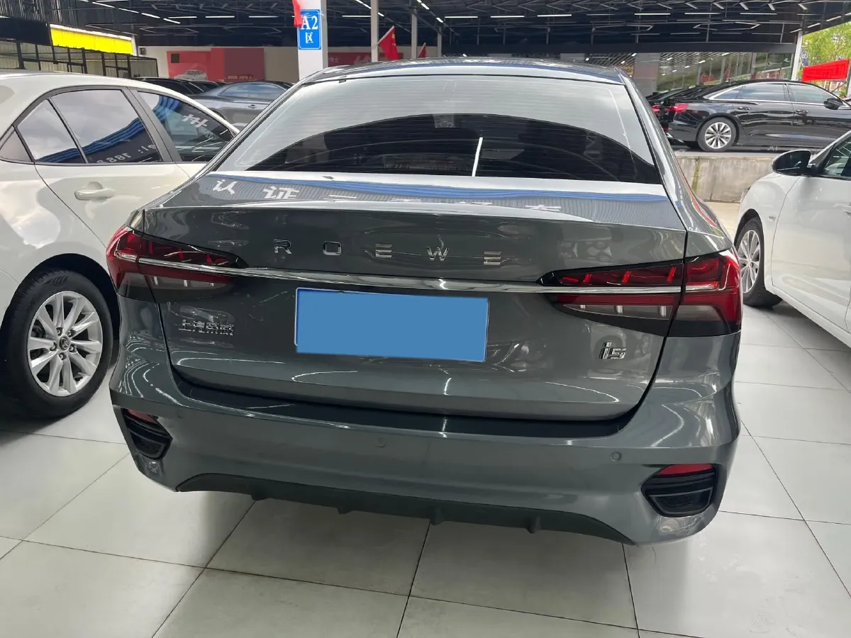 2021 Roewe i5 1.5L 120HP L4 5MT,autocango,china used car exporter,china ev exporter,chinese used car exporter,chinese used ev exporter