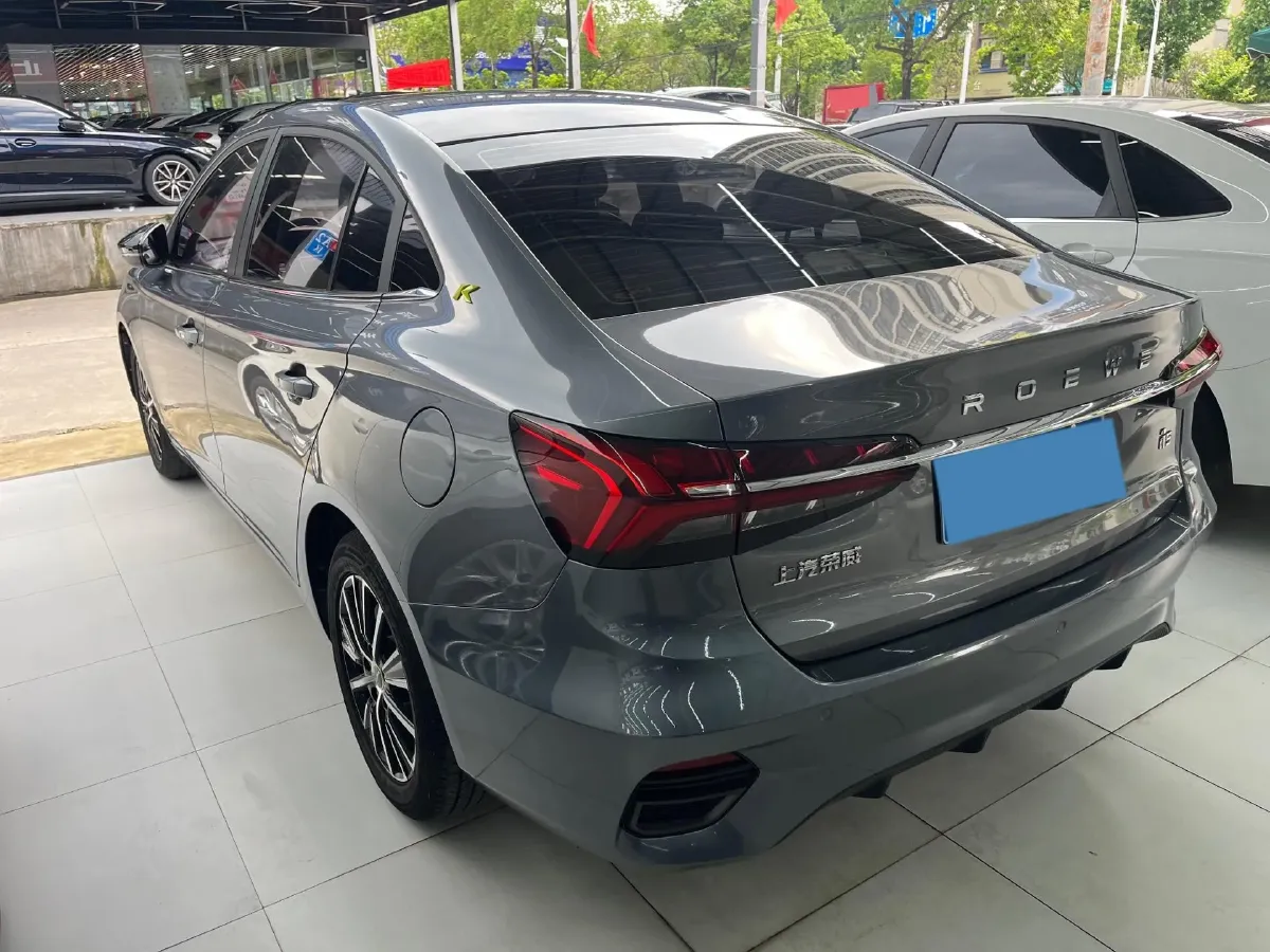 2021 Roewe i5 1.5L 120HP L4 5MT,autocango,china used car exporter,china ev exporter,chinese used car exporter,chinese used ev exporter