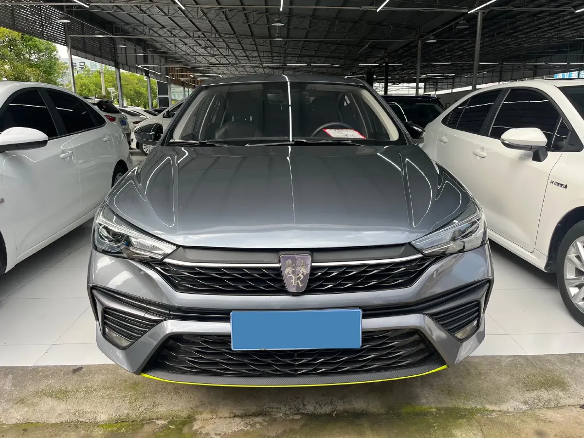 2021 Roewe i5 1.5L 120HP L4 5MT,autocango,china used car exporter,china ev exporter,chinese used car exporter,chinese used ev exporter