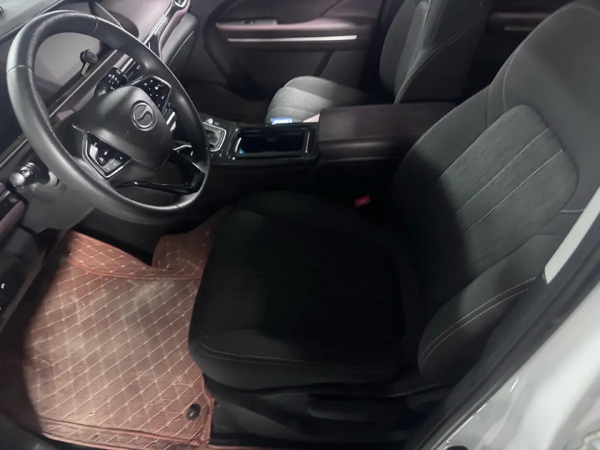 2021 GAC Trumpchi M6 1.5T 169HP L4 7DCT,autocango,china used car exporter,china ev exporter,chinese used car exporter,chinese used ev exporter