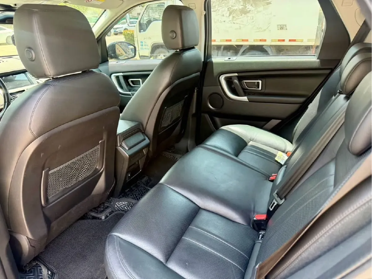 2018 Land Rover Discovery Sport 2.0T 241HP L4 9AT,autocango,china used car exporter,china ev exporter,chinese used car exporter,chinese used ev exporter