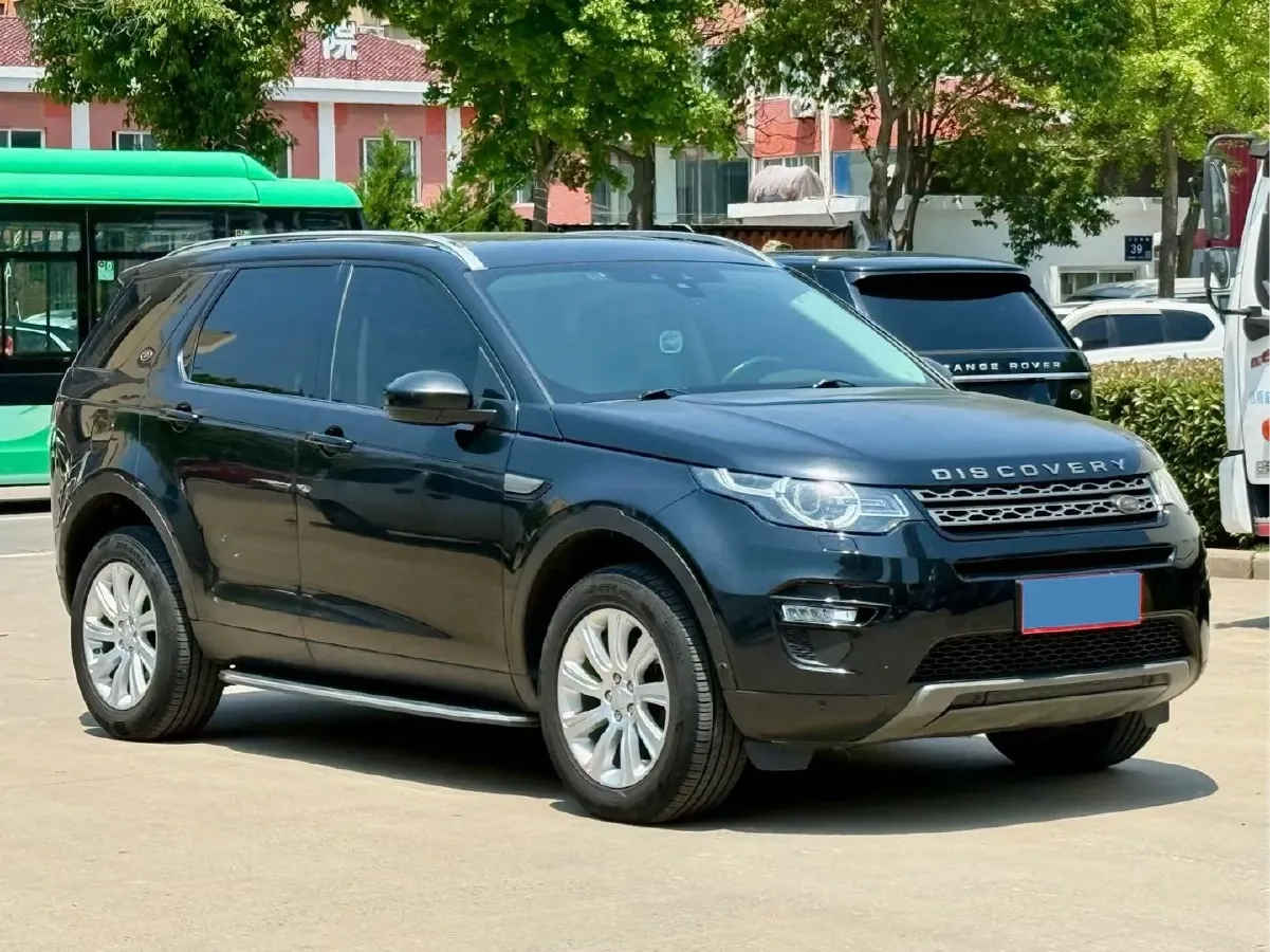 2018 Land Rover Discovery Sport 2.0T 241HP L4 9AT,autocango,china used car exporter,china ev exporter,chinese used car exporter,chinese used ev exporter