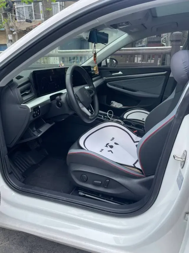 2022 Volkswagen Lavida 1.4T 150HP L4 7DCT,autocango,china used car exporter,china ev exporter,chinese used car exporter,chinese used ev exporter