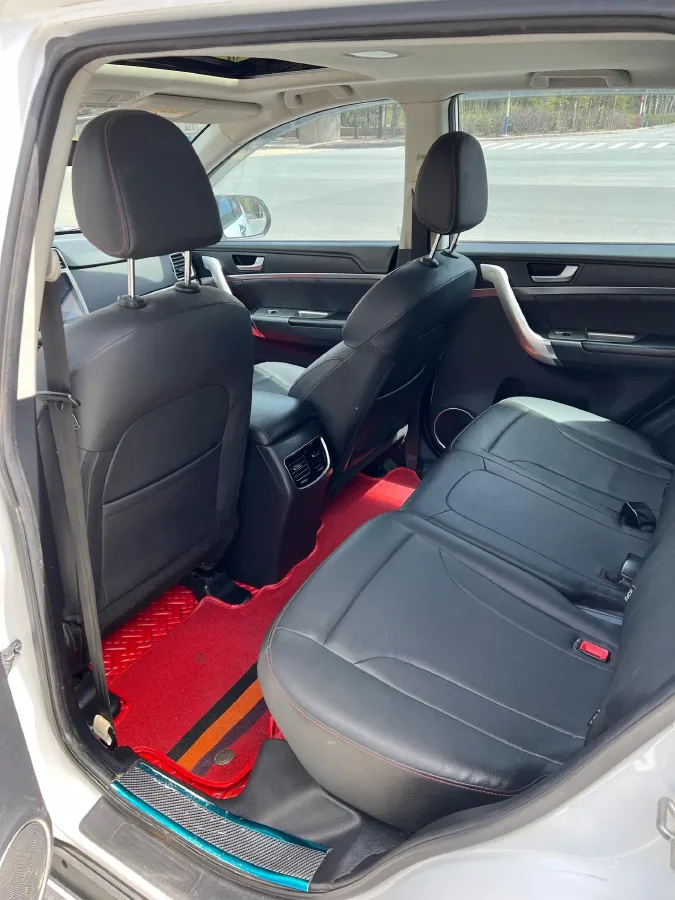 2019 Haval M6 1.5T 150HP L4 6MT,autocango,china used car exporter,china ev exporter,chinese used car exporter,chinese used ev exporter