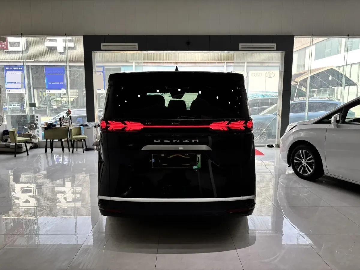 2022 HongQi HS7 3.0T 337HP V6 8AT,autocango,china used car exporter,china ev exporter,chinese used car exporter,chinese used ev exporter
