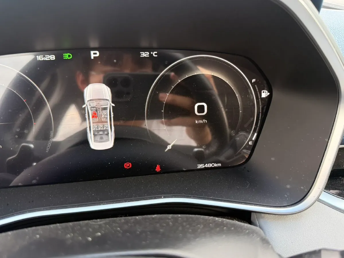2021 Geely Preface 2.0T 190HP L4 7DCT,autocango,china used car exporter,china ev exporter,chinese used car exporter,chinese used ev exporter