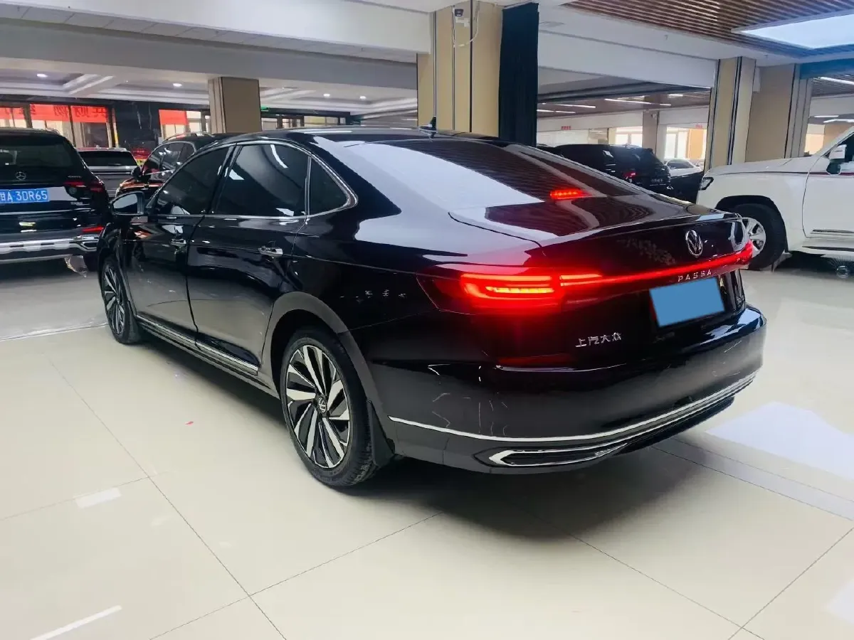 2023 Volkswagen Passat 2.0T 186HP L4 7DCT,autocango,china used car exporter,china ev exporter,chinese used car exporter,chinese used ev exporter