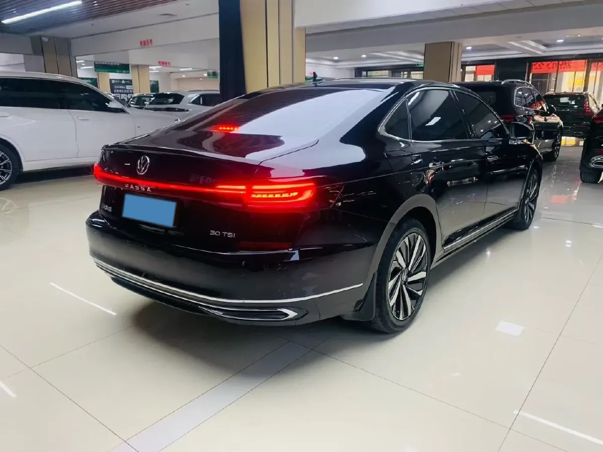 2023 Volkswagen Passat 2.0T 186HP L4 7DCT,autocango,china used car exporter,china ev exporter,chinese used car exporter,chinese used ev exporter