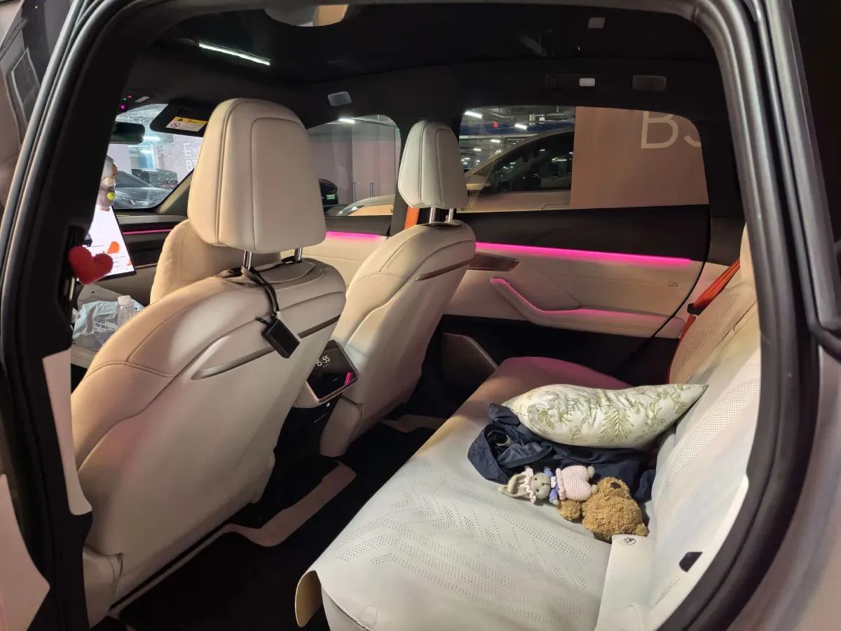 2024 ONVO L60 BEV 60KWH,autocango,china used car exporter,china ev exporter,chinese used car exporter,chinese used ev exporter