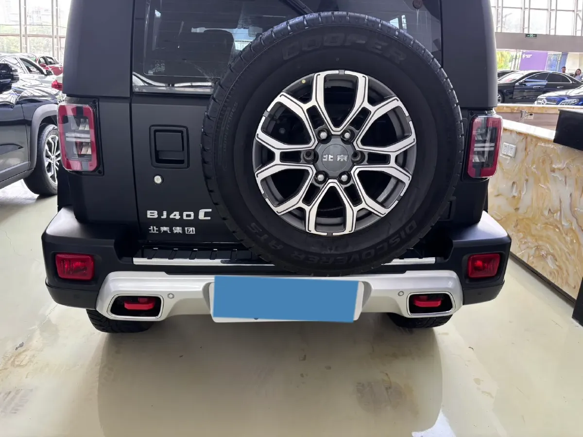 2023 Beijing BJ40 2.0T 224HP L4 8AT,autocango,china used car exporter,china ev exporter,chinese used car exporter,chinese used ev exporter