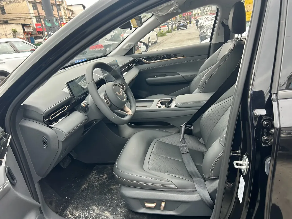 2025 WuLing XingGuang 1.5L 106HP L4 E-CVT PHEV,autocango,china used car exporter,china ev exporter,chinese used car exporter,chinese used ev exporter