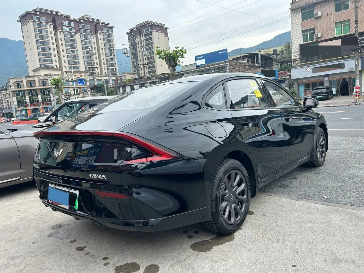 2025 WuLing XingGuang 1.5L 106HP L4 E-CVT PHEV,autocango,china used car exporter,china ev exporter,chinese used car exporter,chinese used ev exporter