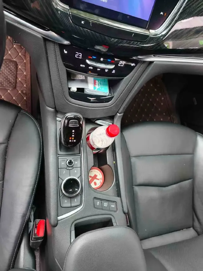 2020 Cadillac XT6 2.0T 241HP L4 9AT,autocango,china used car exporter,china ev exporter,chinese used car exporter,chinese used ev exporter