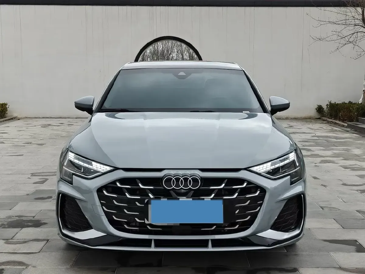 2025 Audi A3 1.5T 160HP L4 7DCT,autocango,china used car exporter,china ev exporter,chinese used car exporter,chinese used ev exporter