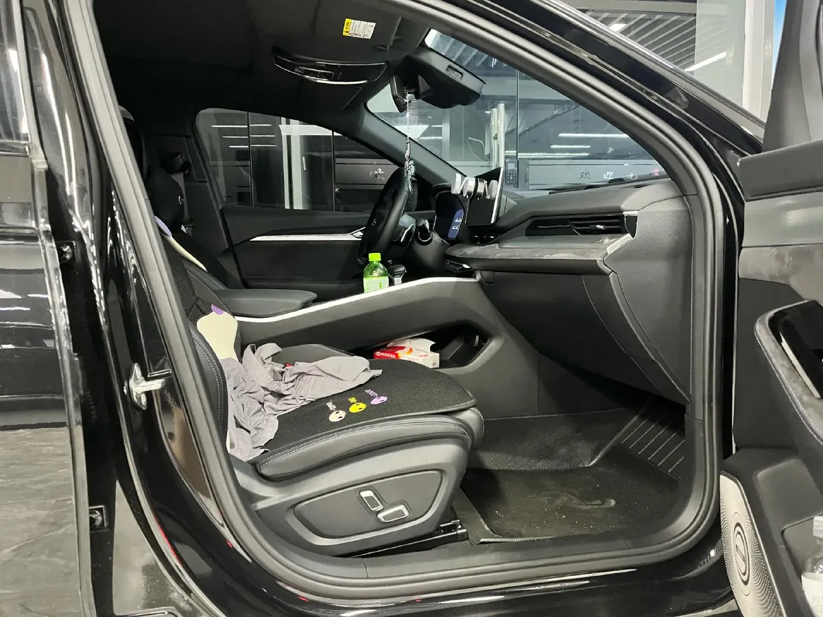 2024 Geely Preface 2.0T 190HP L4 7DCT,autocango,china used car exporter,china ev exporter,chinese used car exporter,chinese used ev exporter