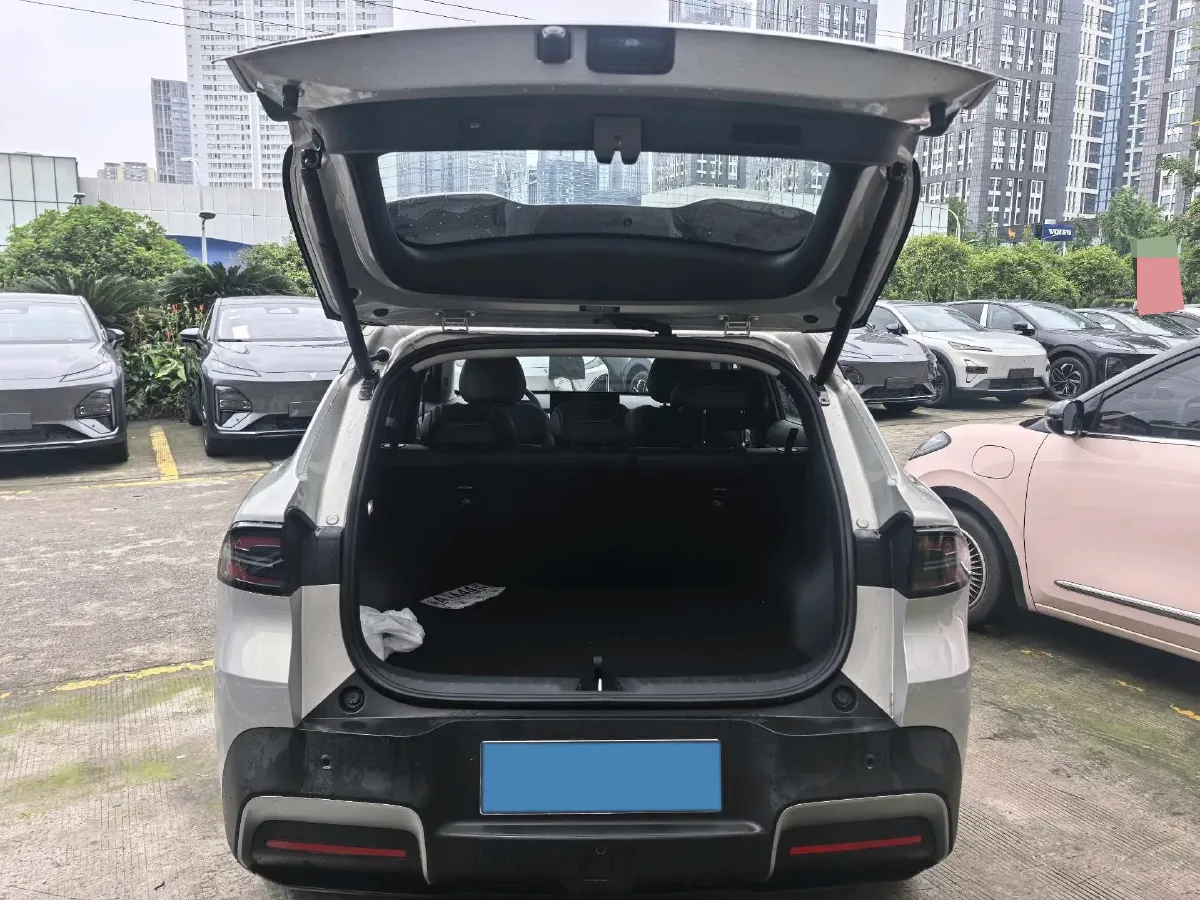 2026 Ruichi Auto EC75 BEV,autocango,china used car exporter,china ev exporter,chinese used car exporter,chinese used ev exporter
