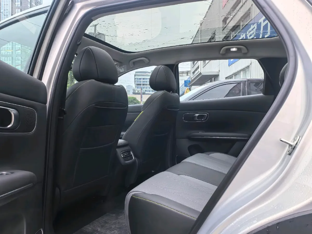 2026 Ruichi Auto EC75 BEV,autocango,china used car exporter,china ev exporter,chinese used car exporter,chinese used ev exporter