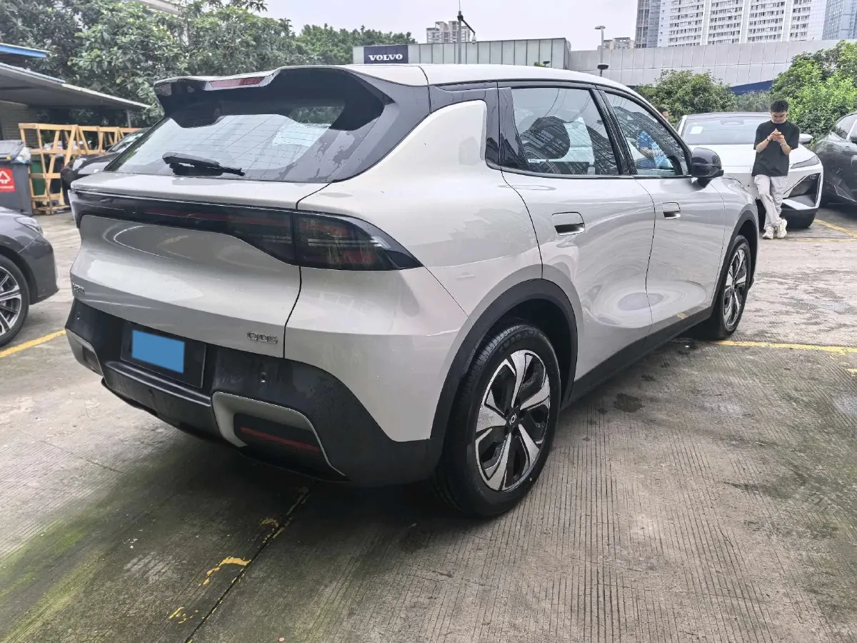 2026 Ruichi Auto EC75 BEV,autocango,china used car exporter,china ev exporter,chinese used car exporter,chinese used ev exporter