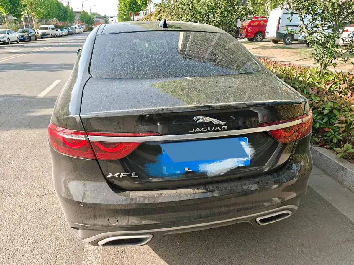 2025 Jaguar XFL 2.0T 250HP L4 8AT,autocango,china used car exporter,china ev exporter,chinese used car exporter,chinese used ev exporter