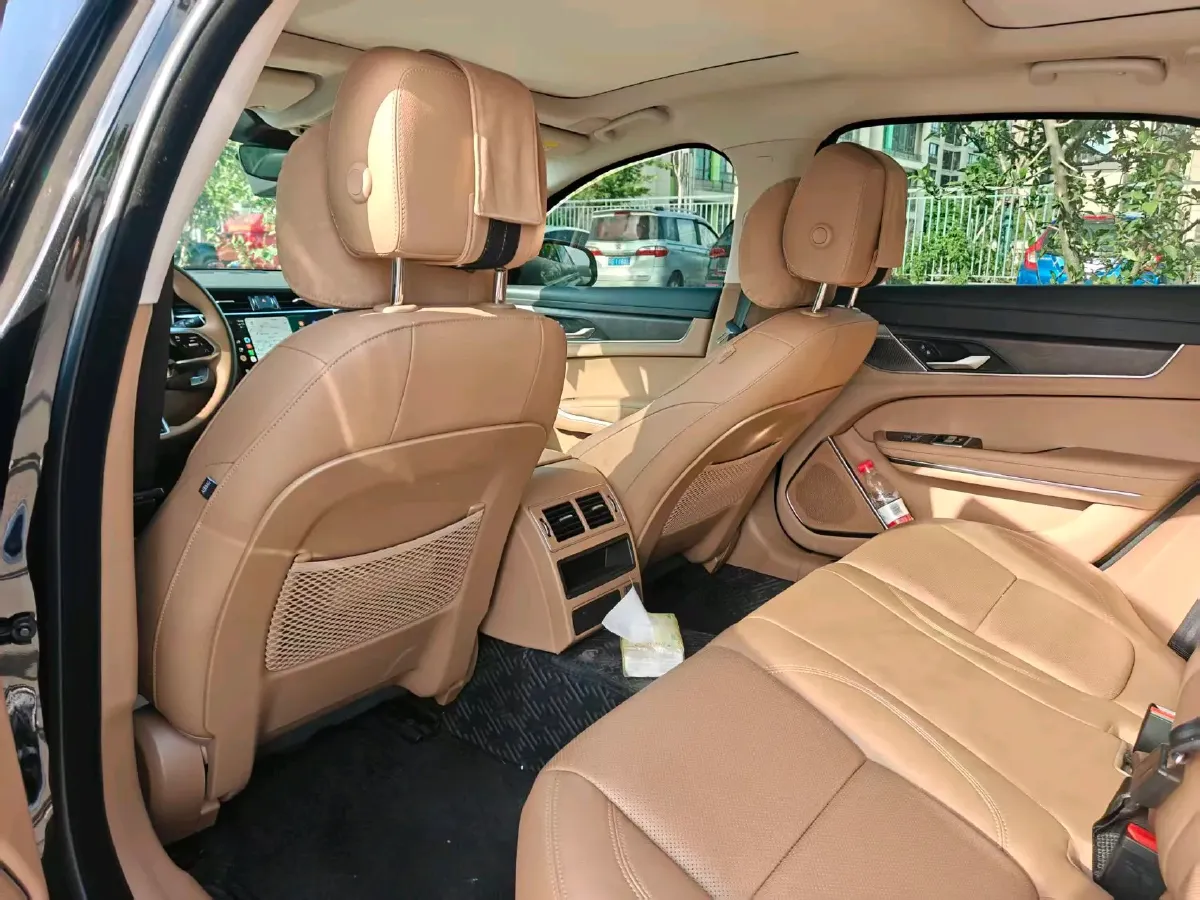 2025 Jaguar XFL 2.0T 250HP L4 8AT,autocango,china used car exporter,china ev exporter,chinese used car exporter,chinese used ev exporter