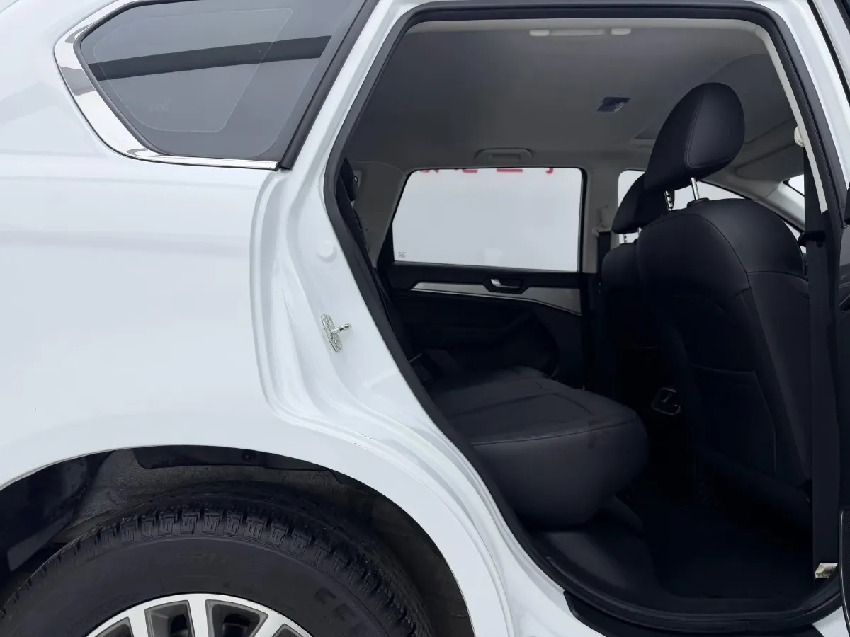 2018 Haval H6 1.5T 150HP L4 7DCT,autocango,china used car exporter,china ev exporter,chinese used car exporter,chinese used ev exporter