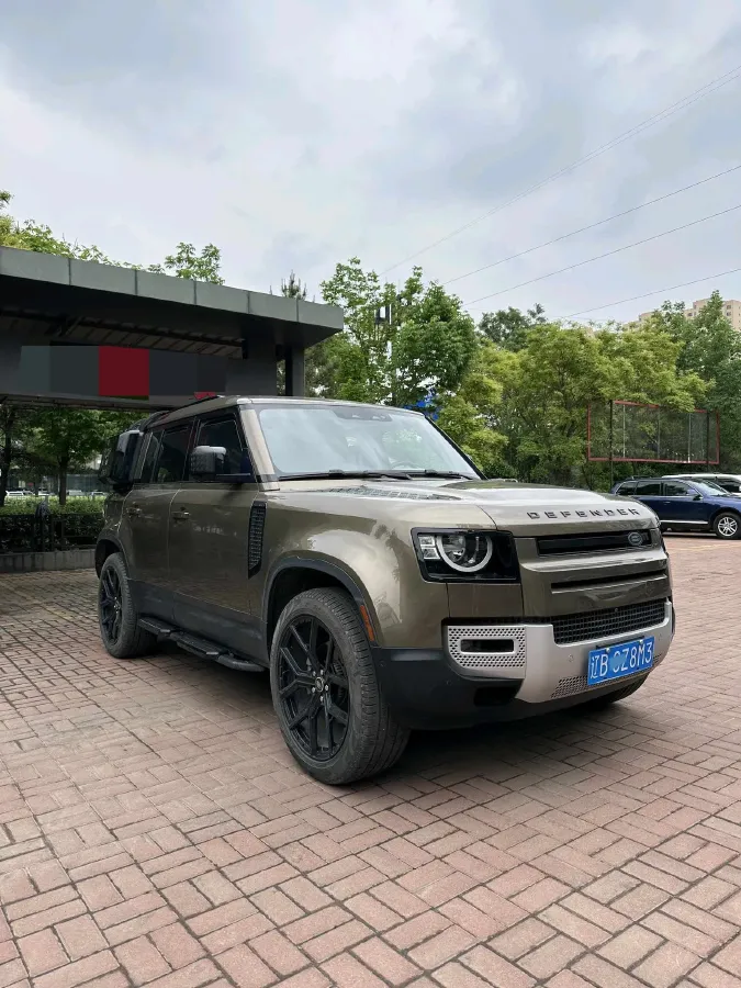 2020 Land Rover Defender 3.0T 400HP L6 8AT,autocango,china used car exporter,china ev exporter,chinese used car exporter,chinese used ev exporter