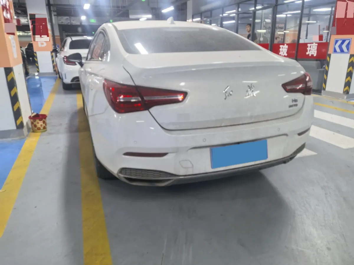 2020 HongQi H5 1.5T 169HP L4 7DCT,autocango,china used car exporter,china ev exporter,chinese used car exporter,chinese used ev exporter