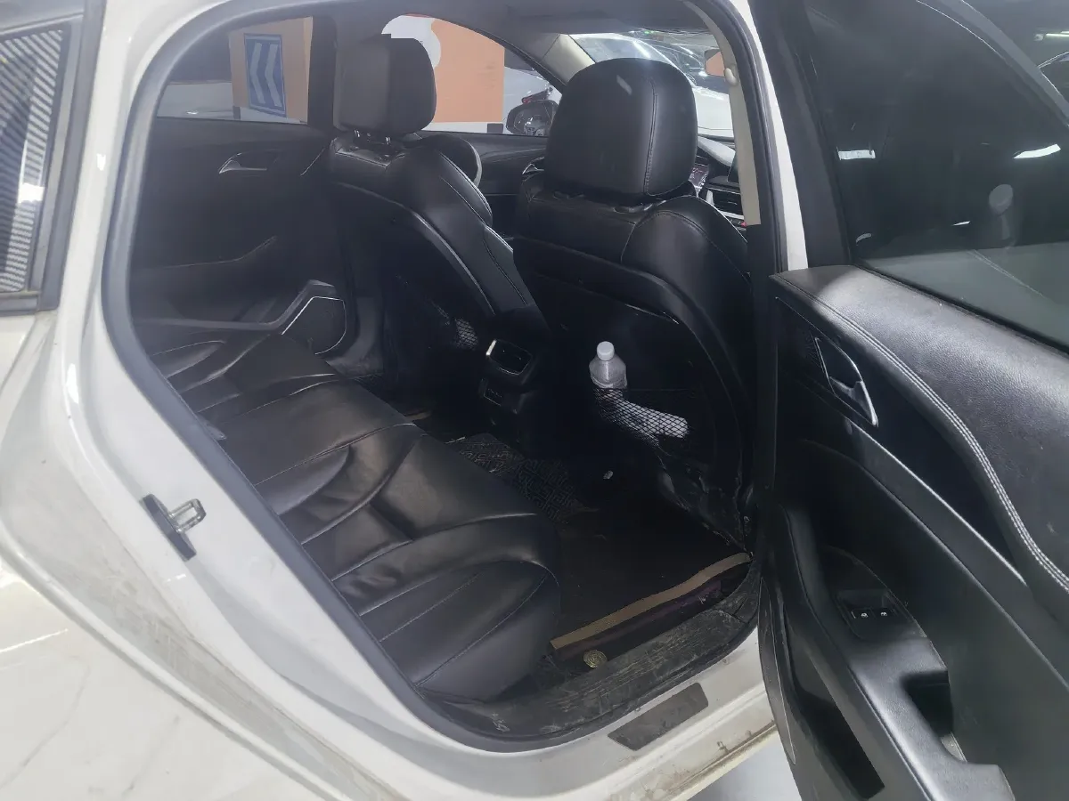 2020 HongQi H5 1.5T 169HP L4 7DCT,autocango,china used car exporter,china ev exporter,chinese used car exporter,chinese used ev exporter