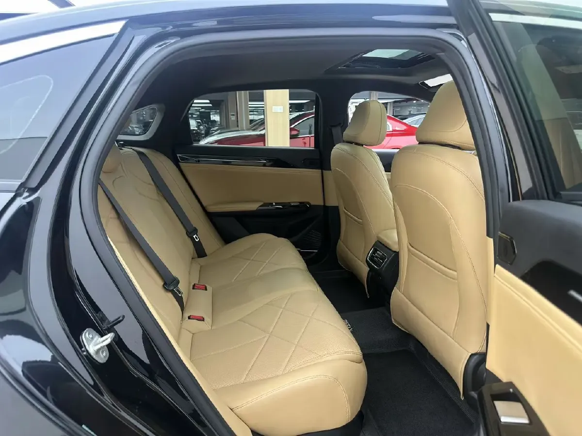 2024 Geely Galaxy L6 1.5T 163HP L4 3DHT PHEV,autocango,china used car exporter,china ev exporter,chinese used car exporter,chinese used ev exporter