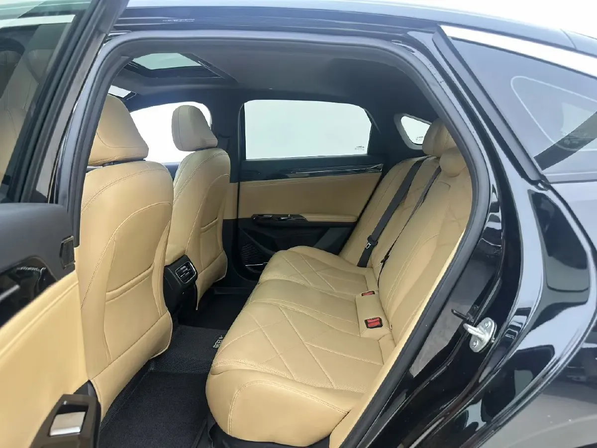 2024 Geely Galaxy L6 1.5T 163HP L4 3DHT PHEV,autocango,china used car exporter,china ev exporter,chinese used car exporter,chinese used ev exporter